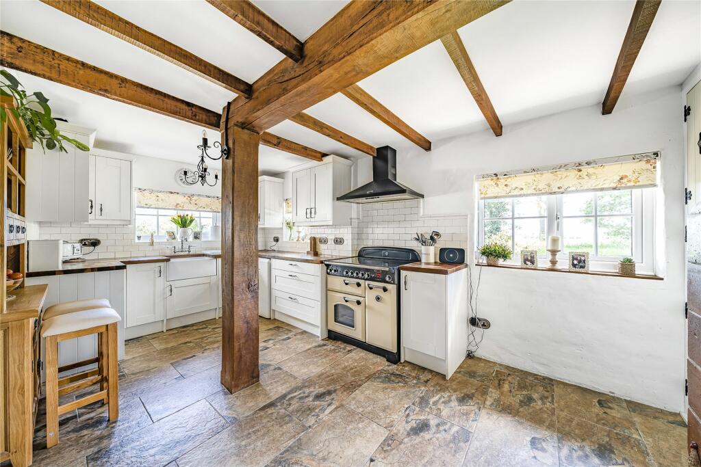 Kitchen/Breakfast Rm