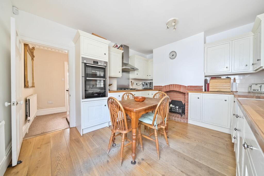 Kitchen (1)