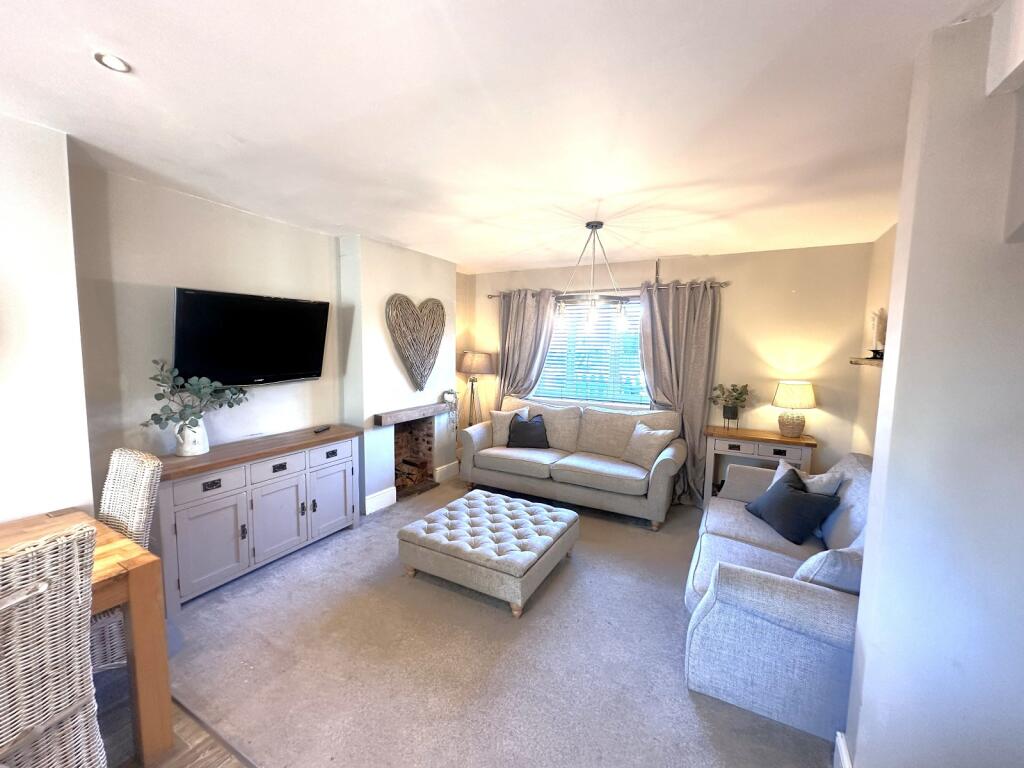 Open Plan Kitchen &amp; Family Room