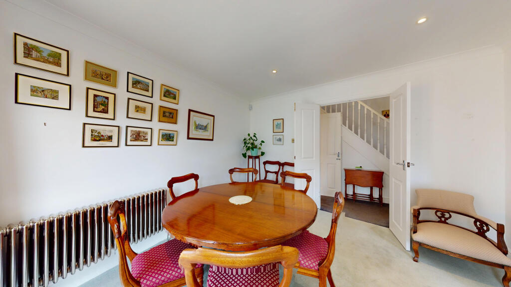 4-Old-Forge-Mews-04272025_153426