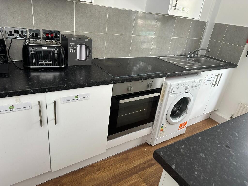 Communal Kitchen