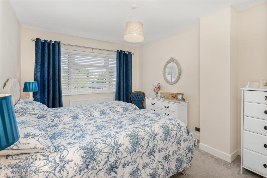 316 Warwick Road, Banbury-24.jpg