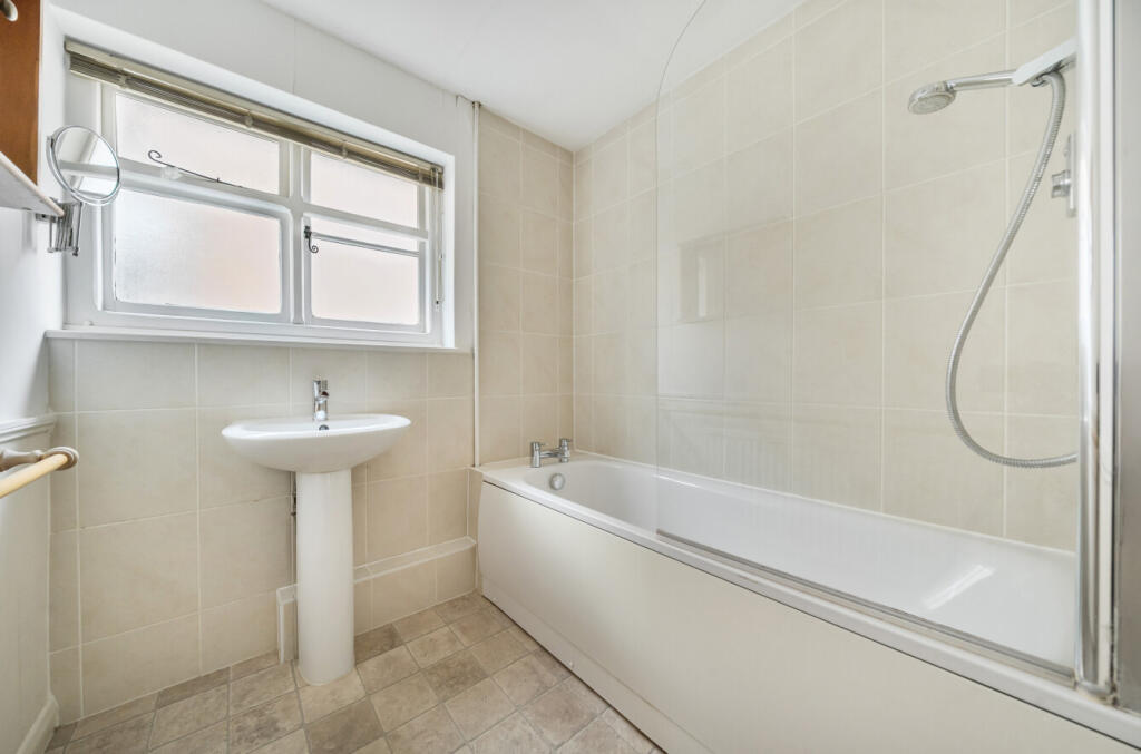 1347239-5-68b8008...