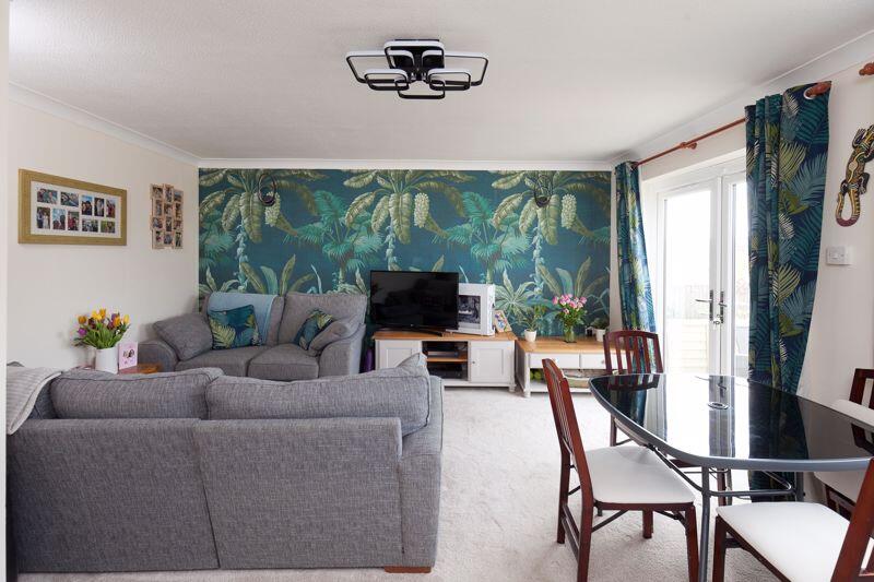 Sitting/Dining Room