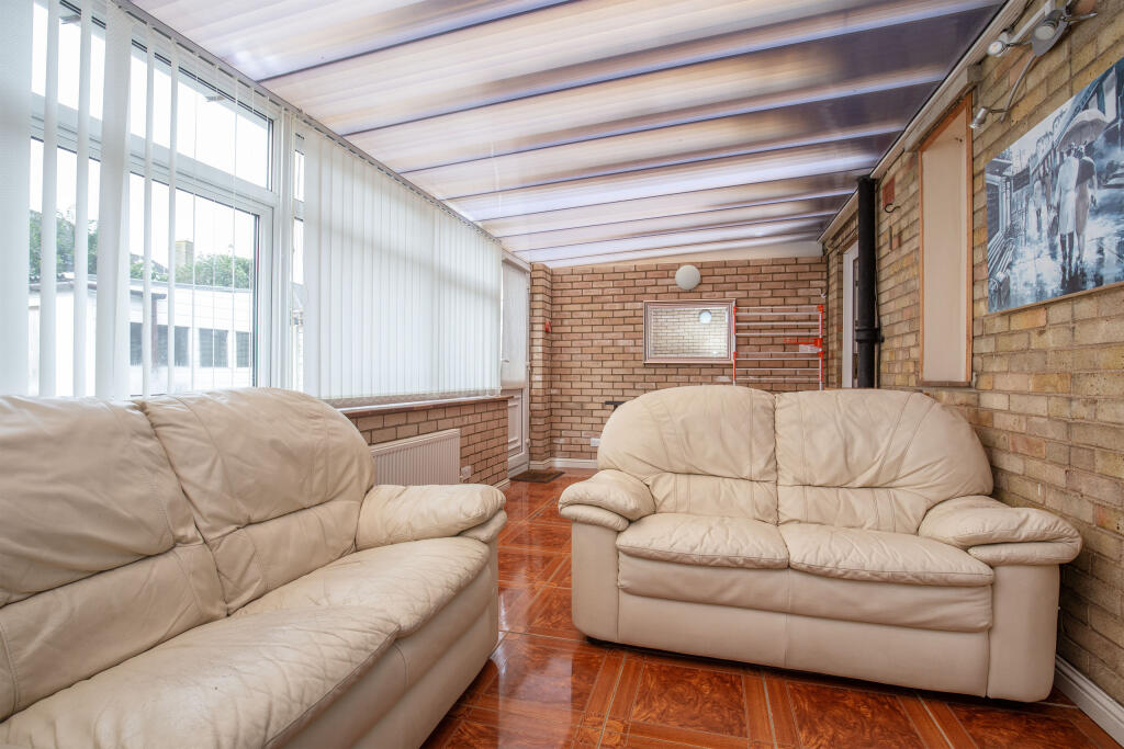 lounge 2