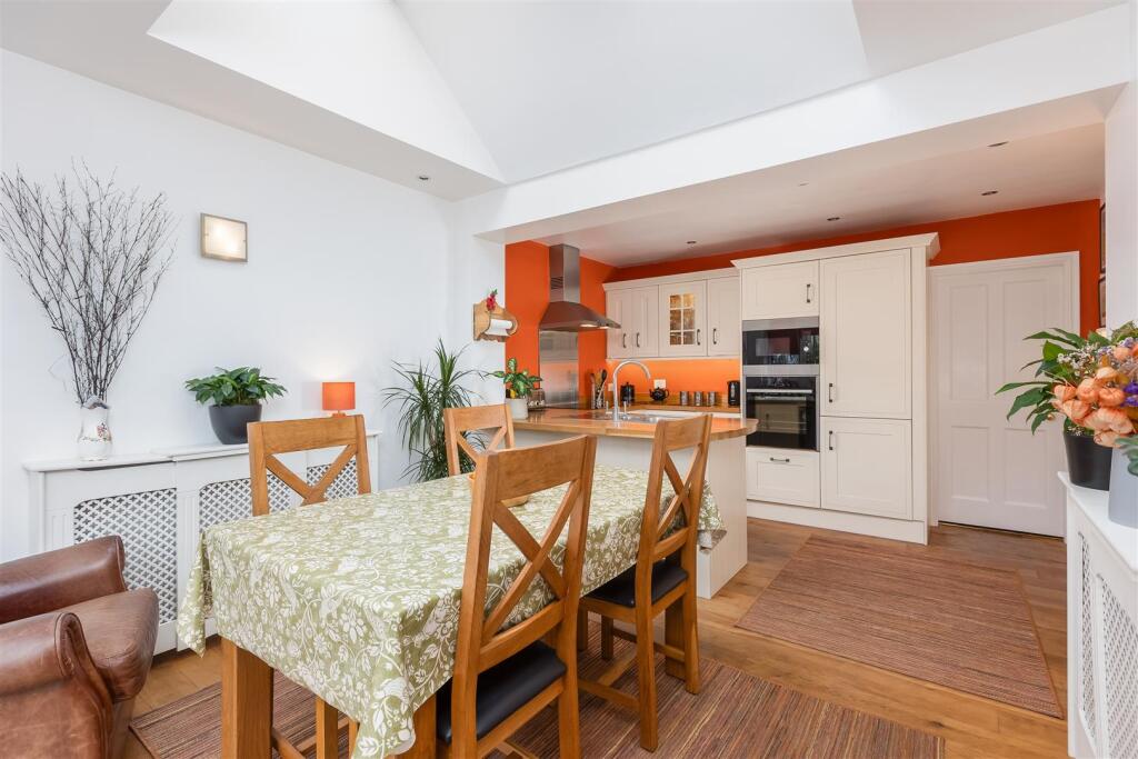 Maudon Avenue 40 Kitchen Dining Room-6.jpg