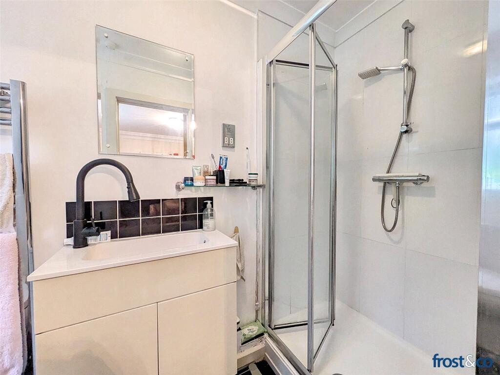 Ensuite