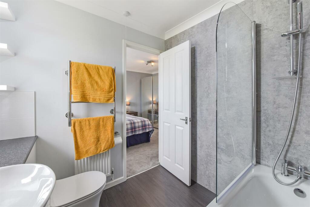 Ensuite Bathroom