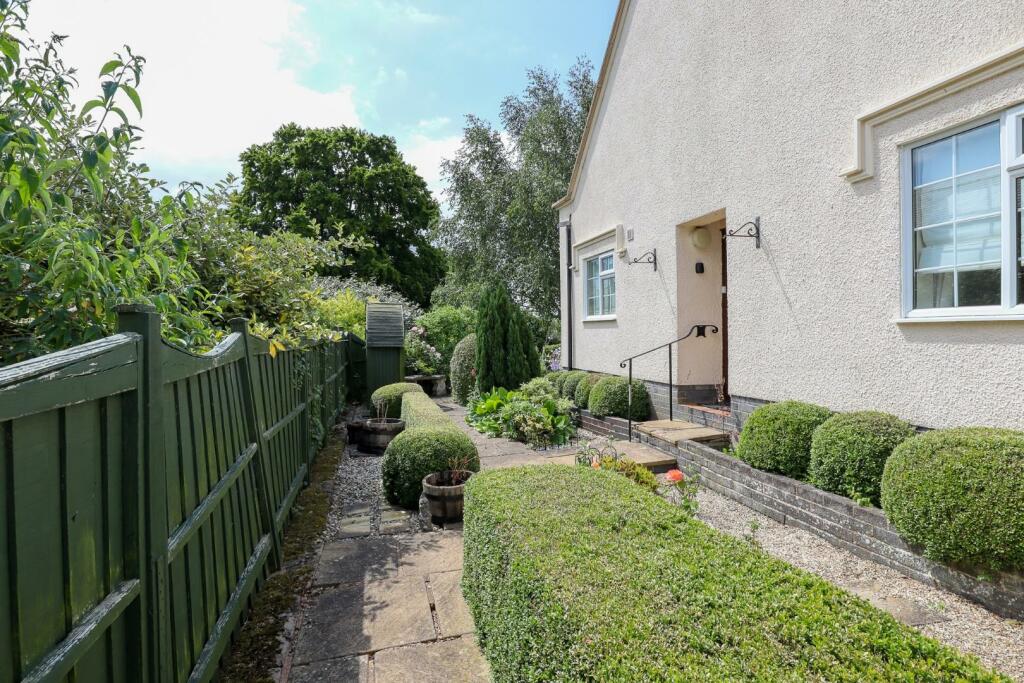 Front garden.jpg