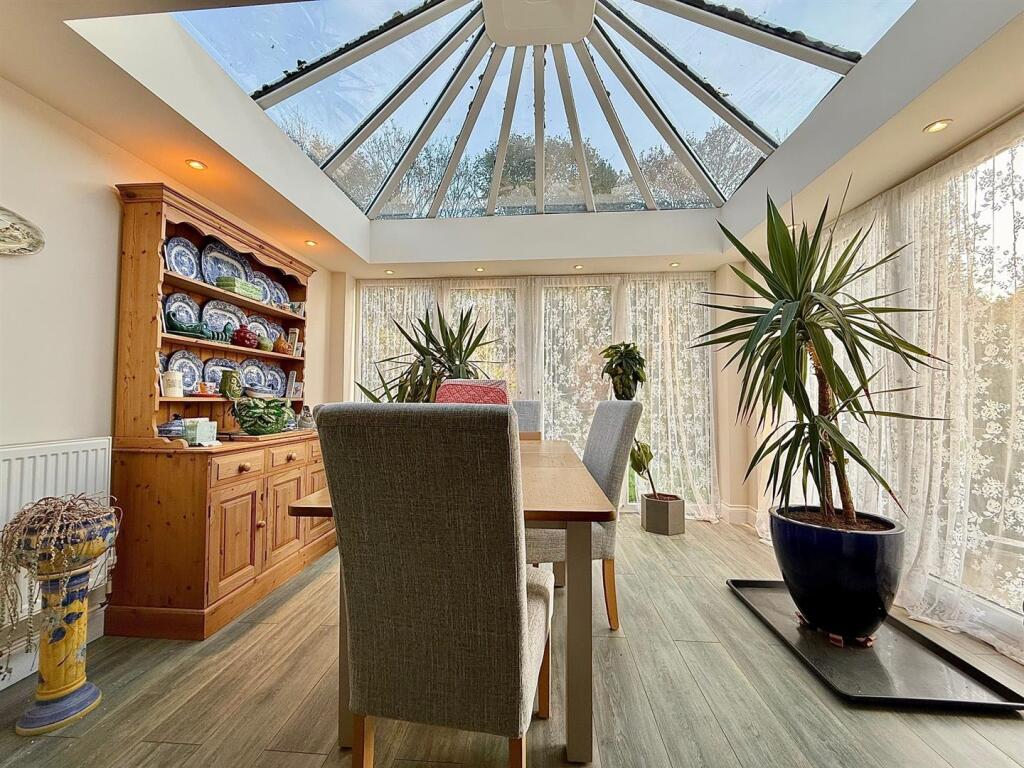 Kitchen/Garden Room