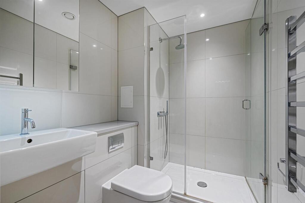 Master ensuite