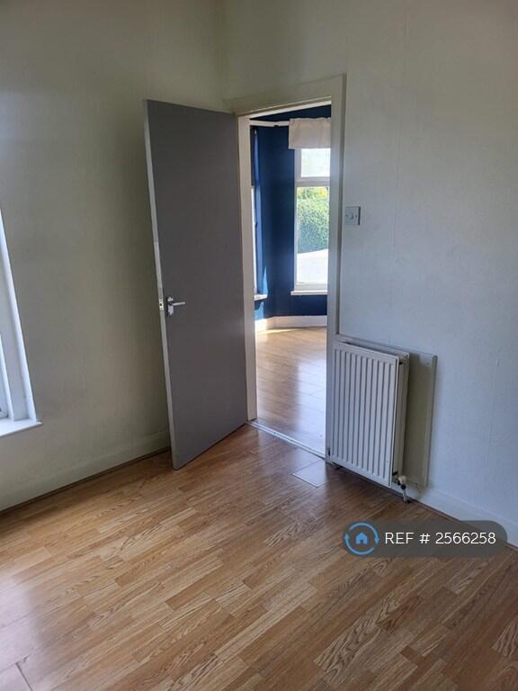 Bedroom To Lounge Area