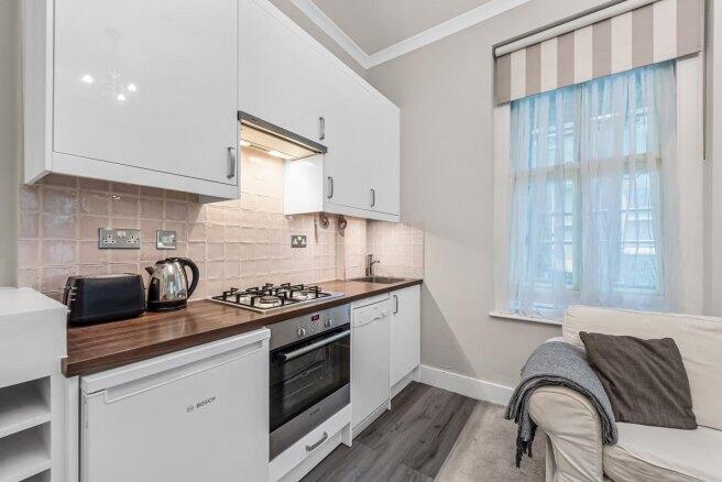 nevern-square-sw5-9pd-963666