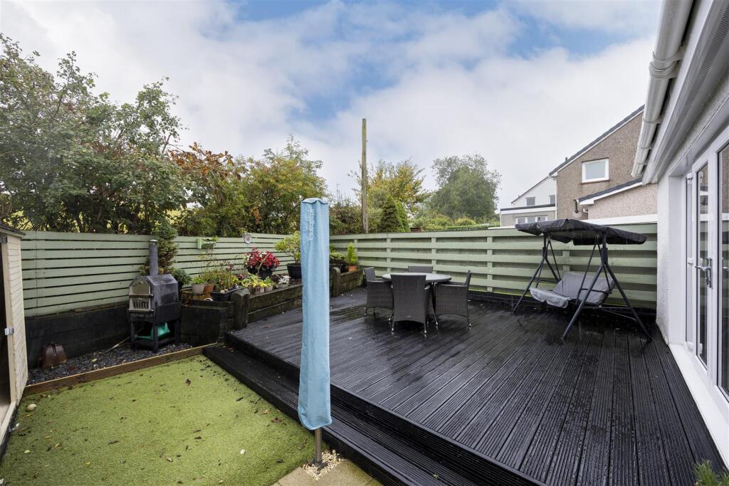 31_CRAWFORD_AVE_LENZIE_002.JPG