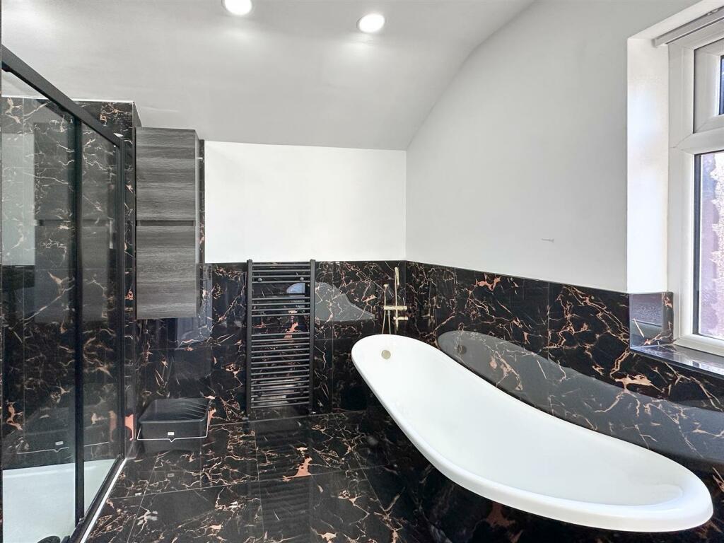 Staycasa Accommodation Manchester Carrill  2024AUG