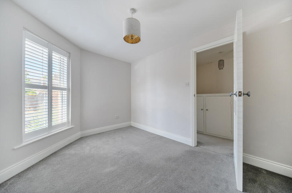 1302110-3-683dc46...