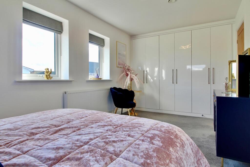 Bedroom 3 - reverse view