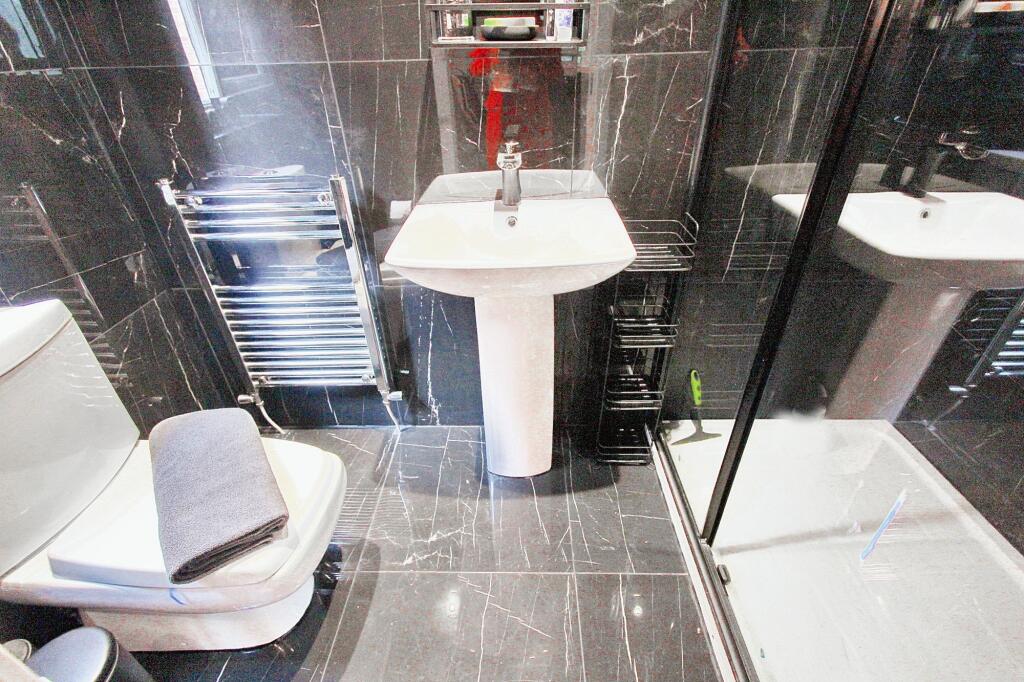 En Suite Shower Room/WC
