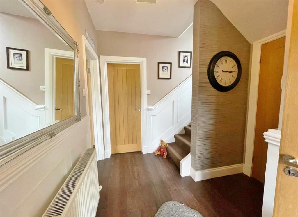 Entrance Hall 2