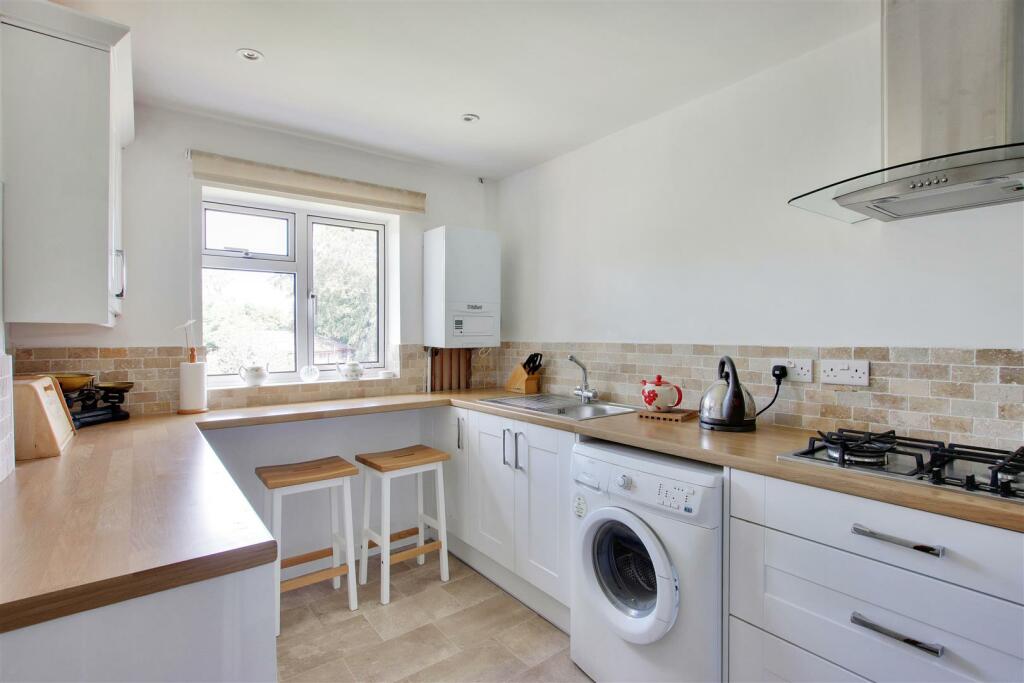 Kitchen.JPG