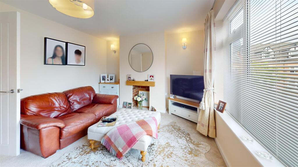 17-Neville-Road-Living-Room.jpg