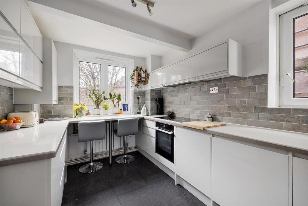 Epping House, E5