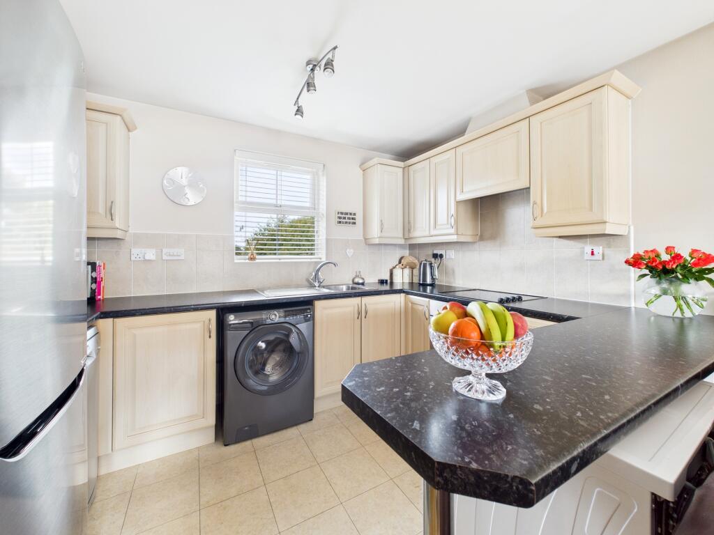 CAM05192G0-PR0135-STILL006