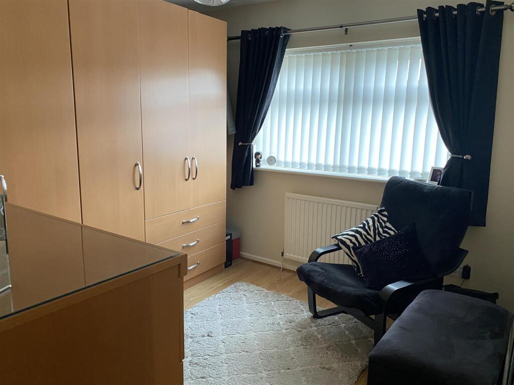 Bedroom no.2 front double: