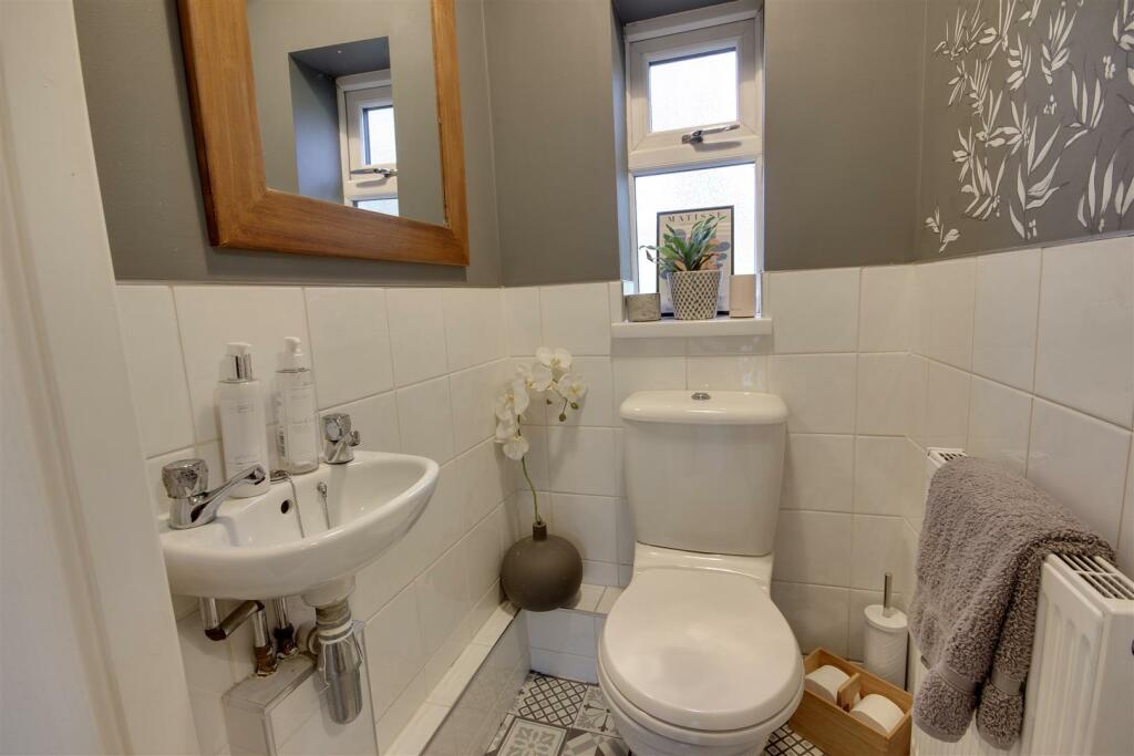 Guest Cloakroom