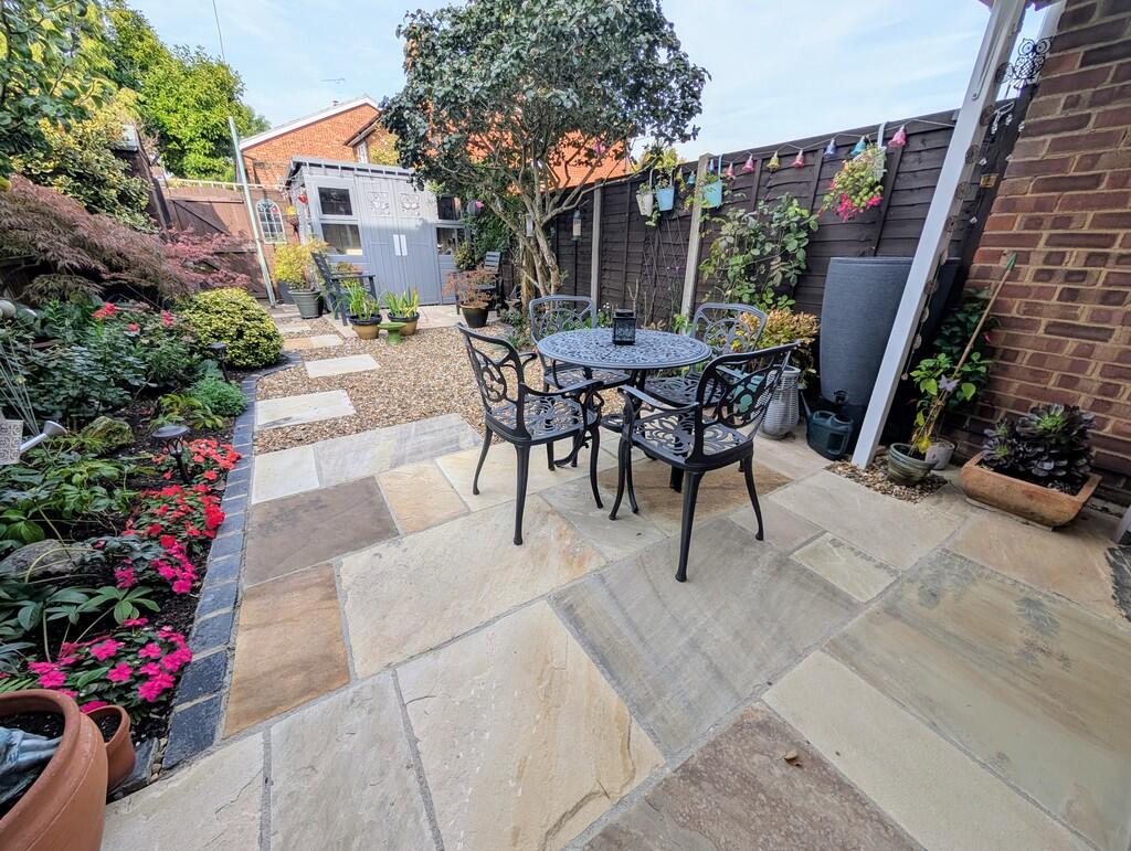 PXL_20251002_0902...