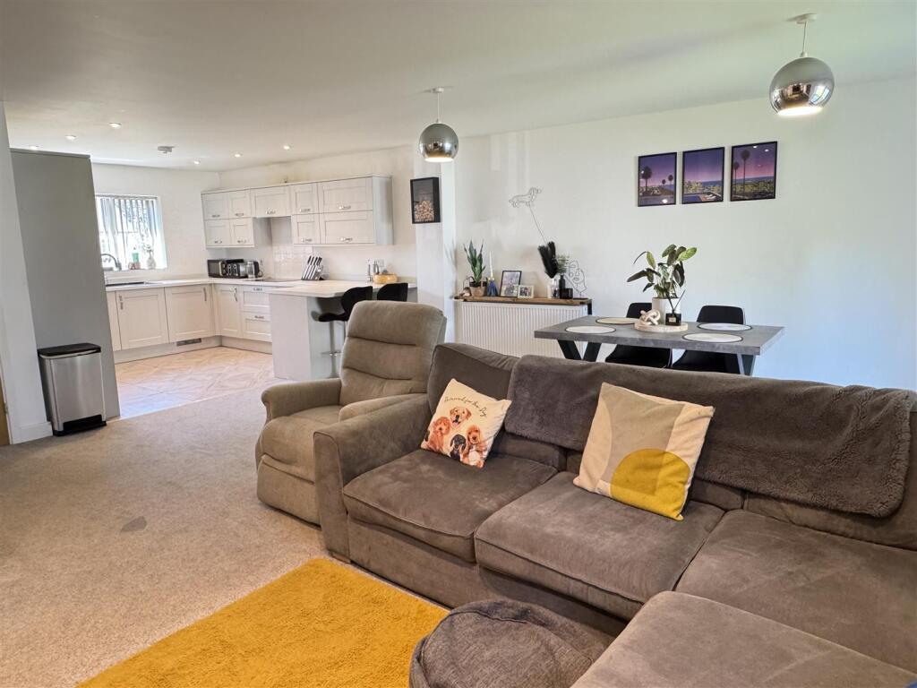Kitchen Lounge Diner
