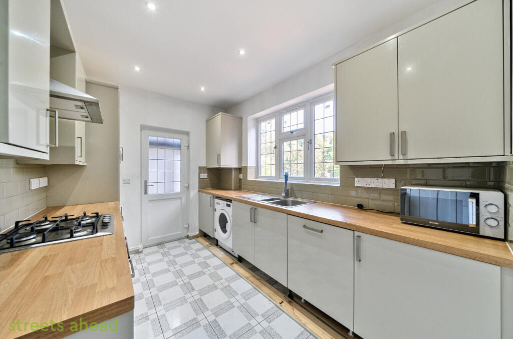 2cc2de44-5e9b-4b9...