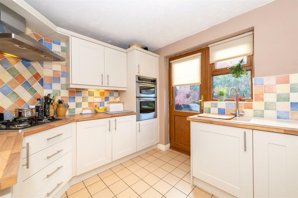 22a Franche Road internal-7.JPG