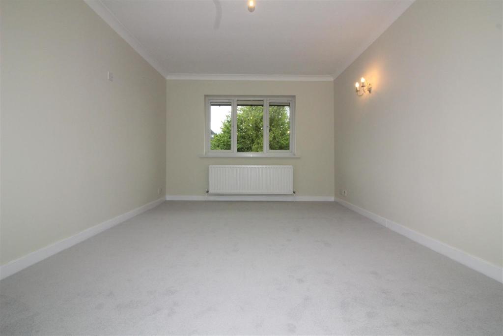 Living Room.jpg