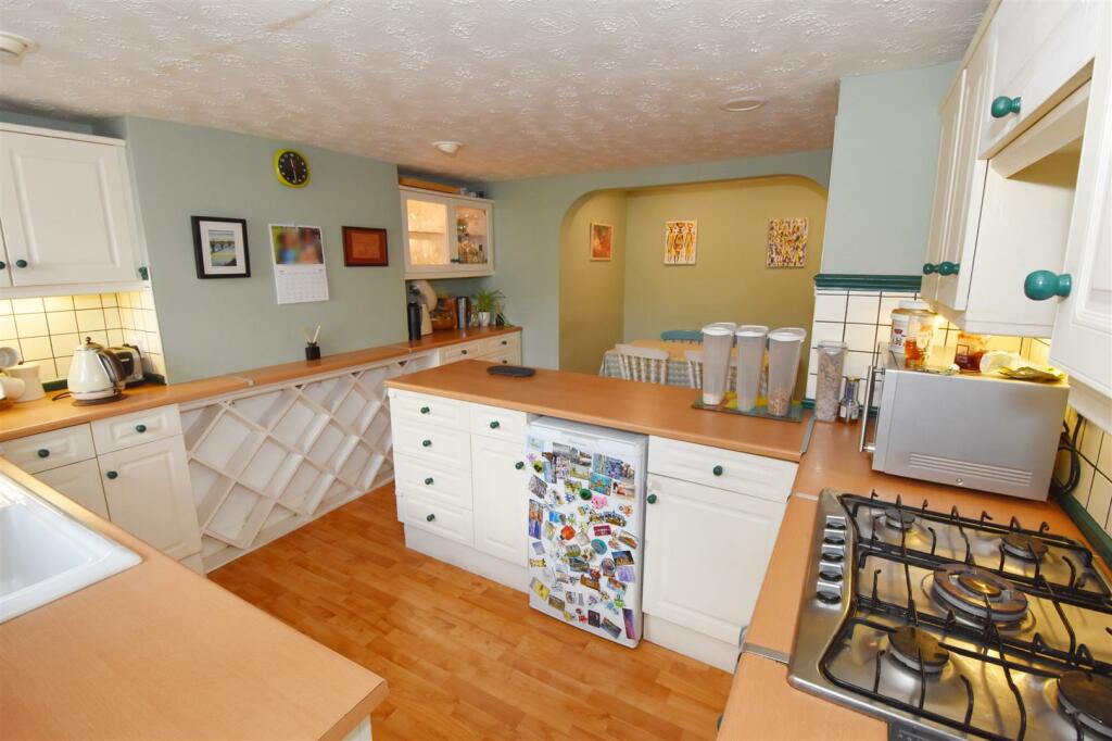 Kitchen_Breakfast room.jpg