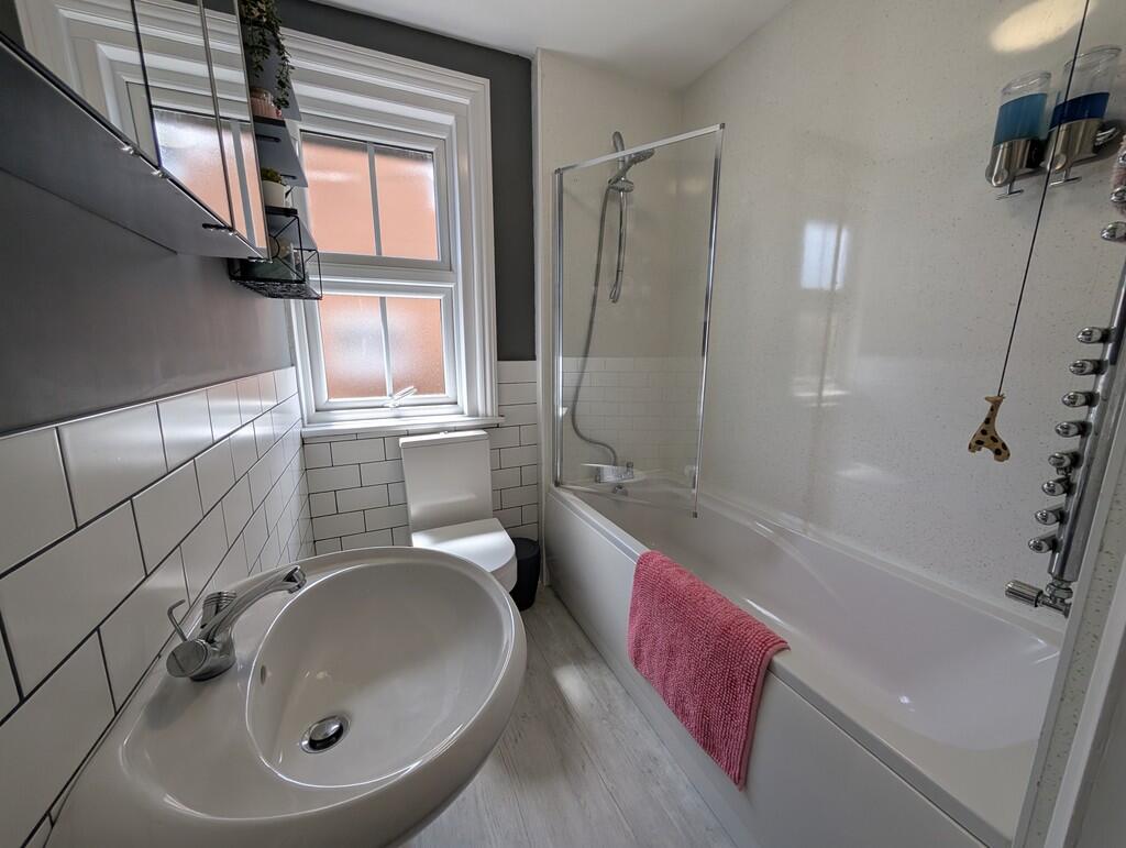 PXL_20250530_1129...