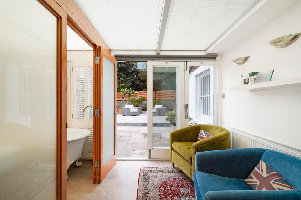 En Suite Bathroom