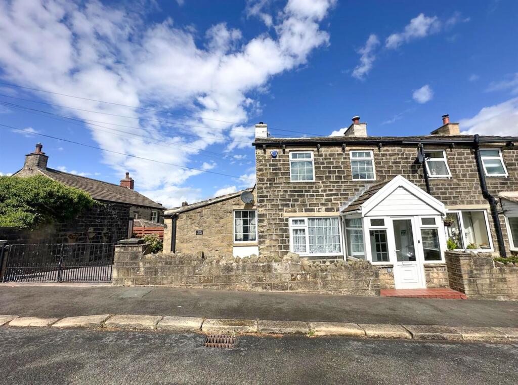 2 Bed Cottage, Keighley