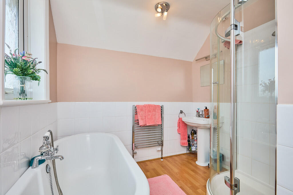 Edward Knight 202...