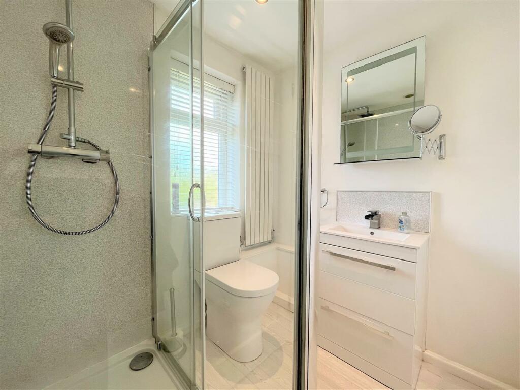 Shower Room Aspect 2