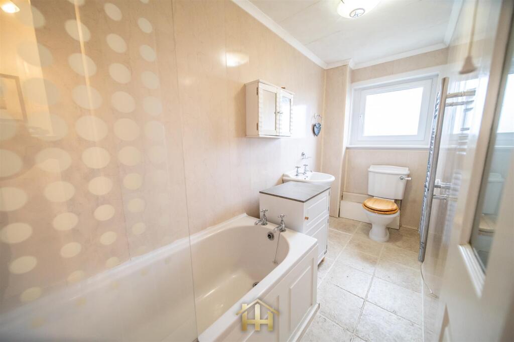 14F BAYVIEW RD 120225 EDIT (20 of 40).jpg