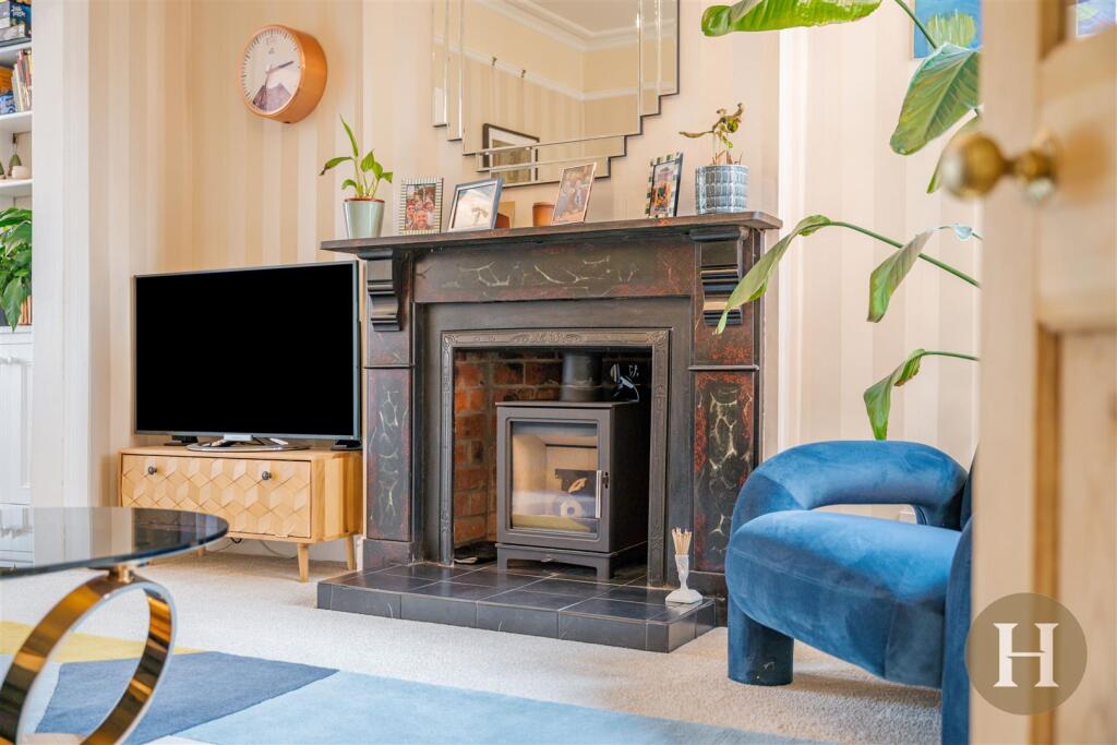 Hadleigh Estate Agents-26.jpg