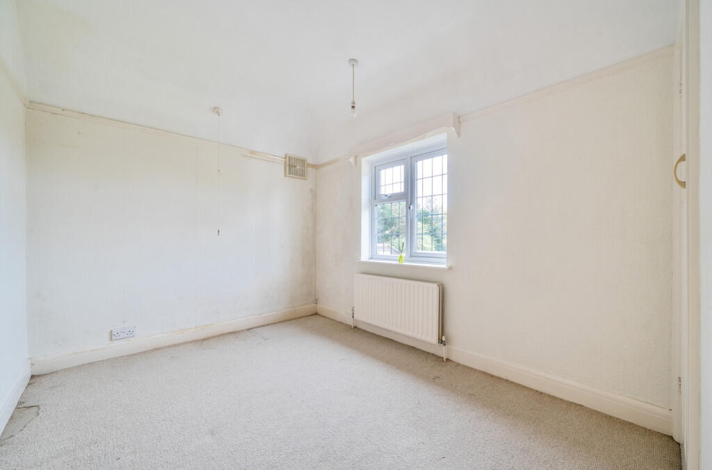 1369660-19-68f79f...