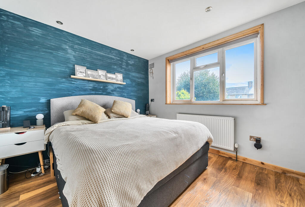 1316889-11-6861c7...