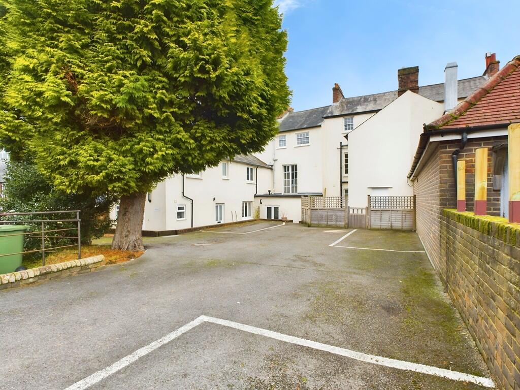 3a98ff4b-CAM04018...