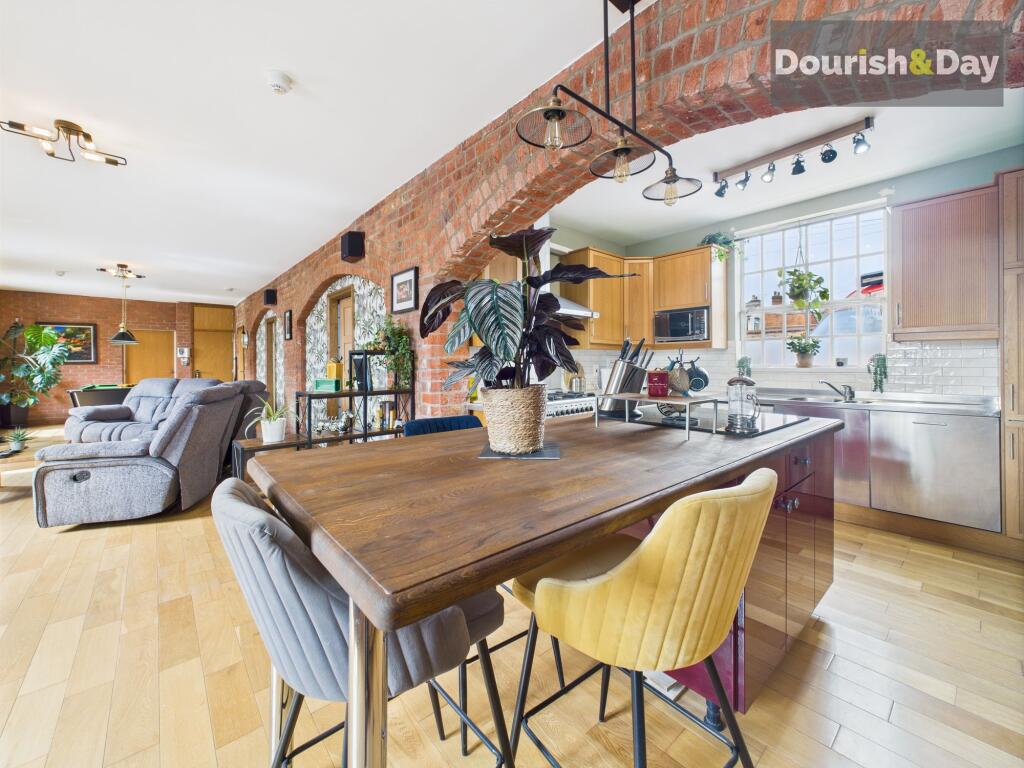 Living / Dining Room