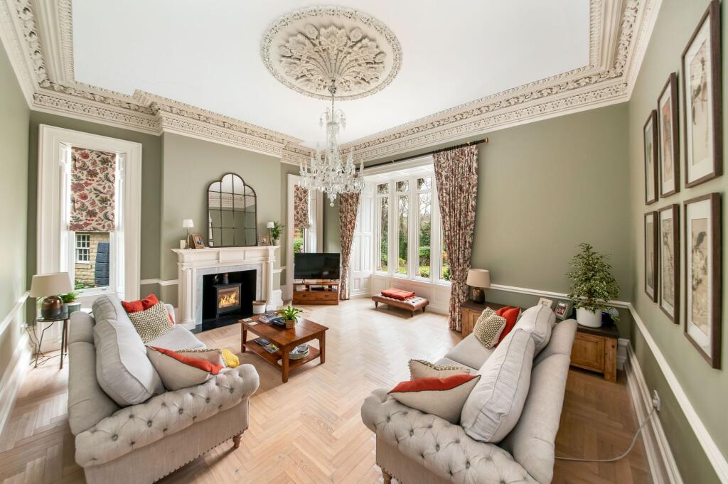 SITTING ROOM