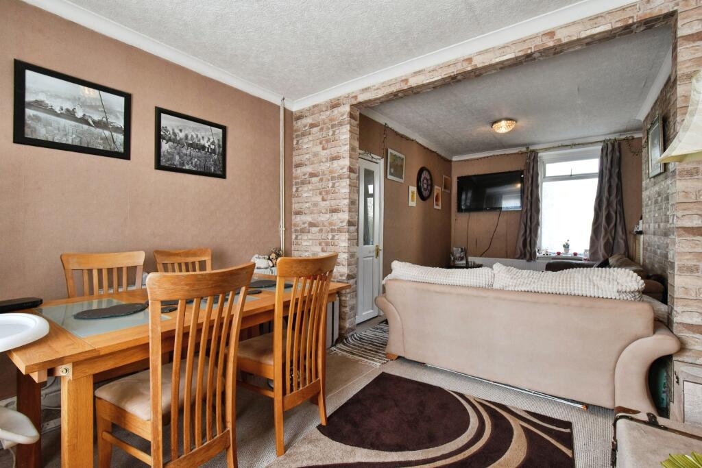 Open plan Lounge / Dining Room