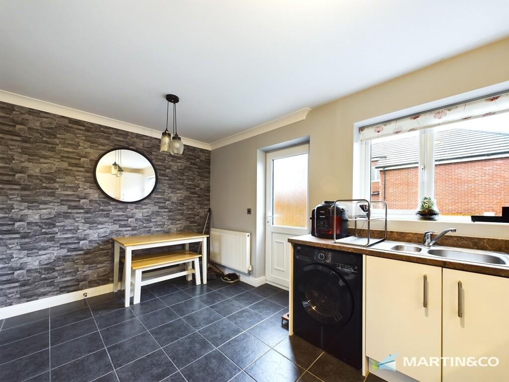 CAM02318G0-PR0383...