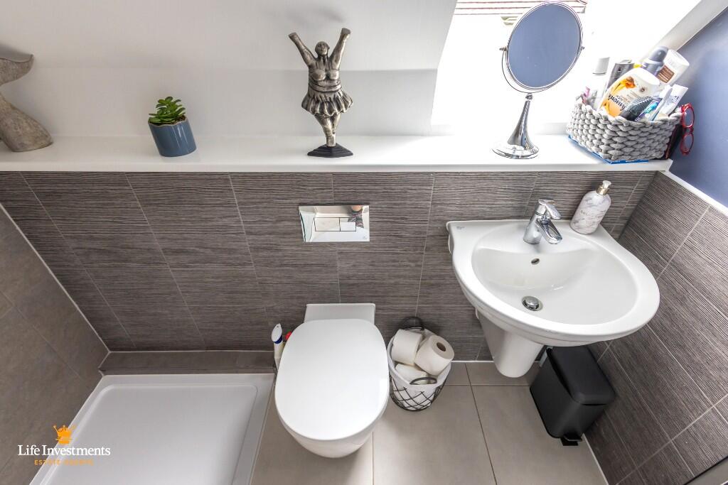 Bedroom One En Suite